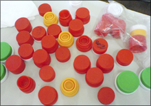 Soy sauce cap assembly machine.[ CPSO-3240 ]