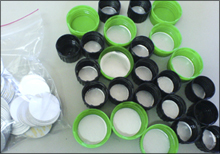 Thick liner insert cap assembly machine.[ CPTL-400 ]