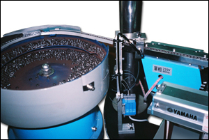 Circle shape ferrite arranging machine.[ FCCS-200 ]