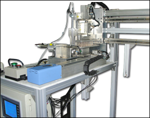 Razor piece feeding machine.[ IJRP-12 ]